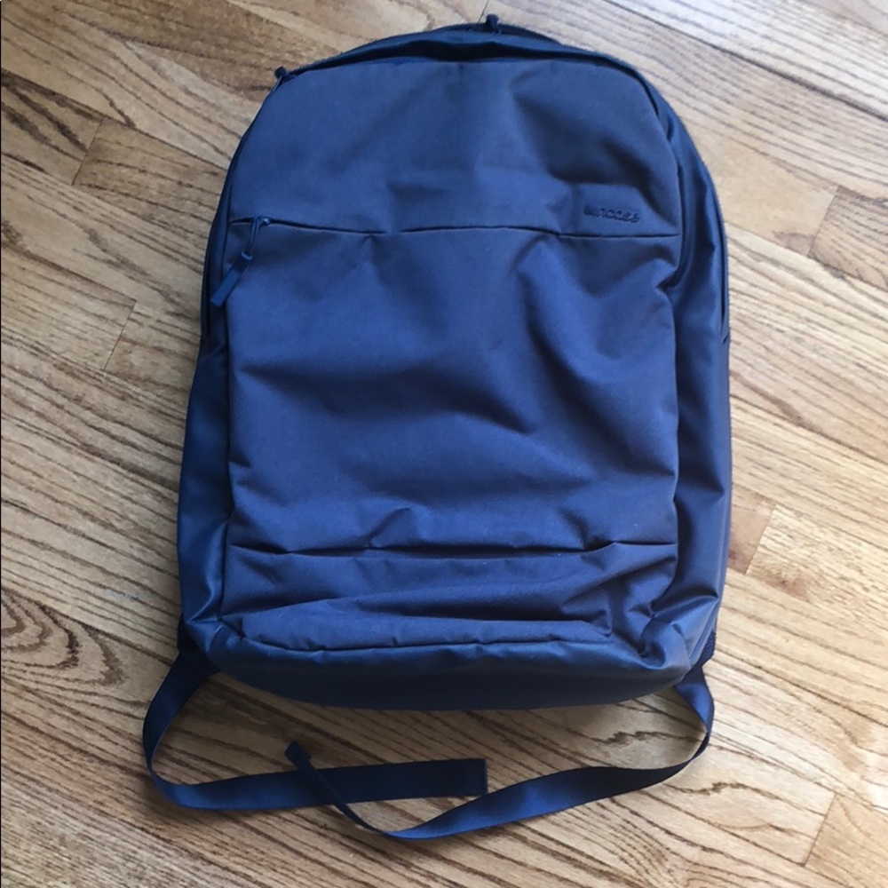 InCase City Compact Laptop Backpack - Picture 2 of 8